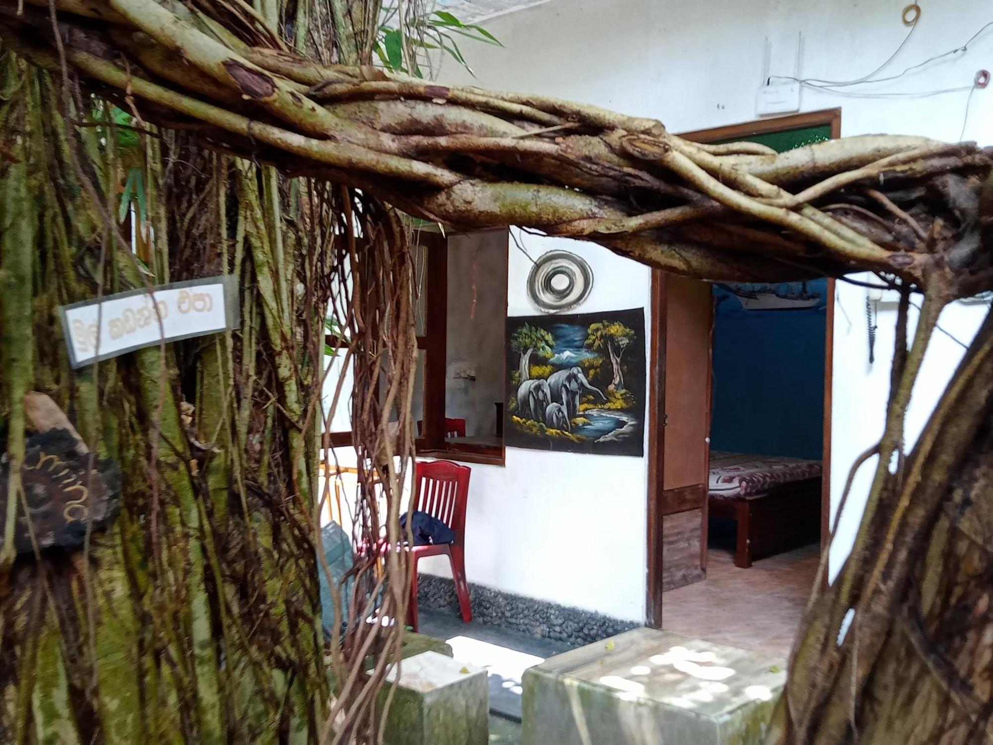 Suninn Hostel And Surf School Weligama Dış mekan fotoğraf